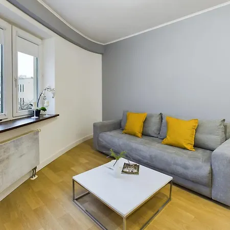 Modern And Comfortable With Smart Tvs Near Pge By Renters * 华沙