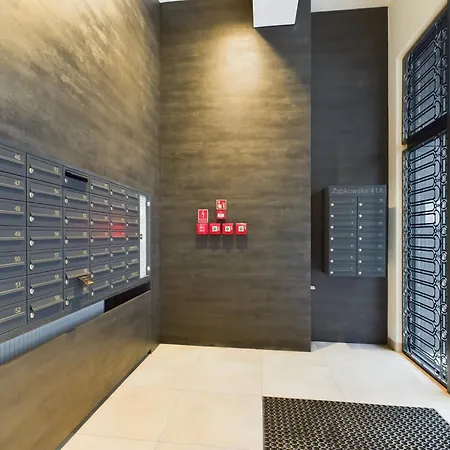 Modern And Comfortable With Smart Tvs Near Pge By Renters